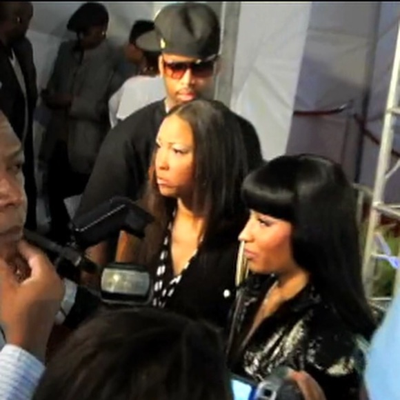 Women’s items Nike’s, Adidas, suits, bags - Picture 5 of 8